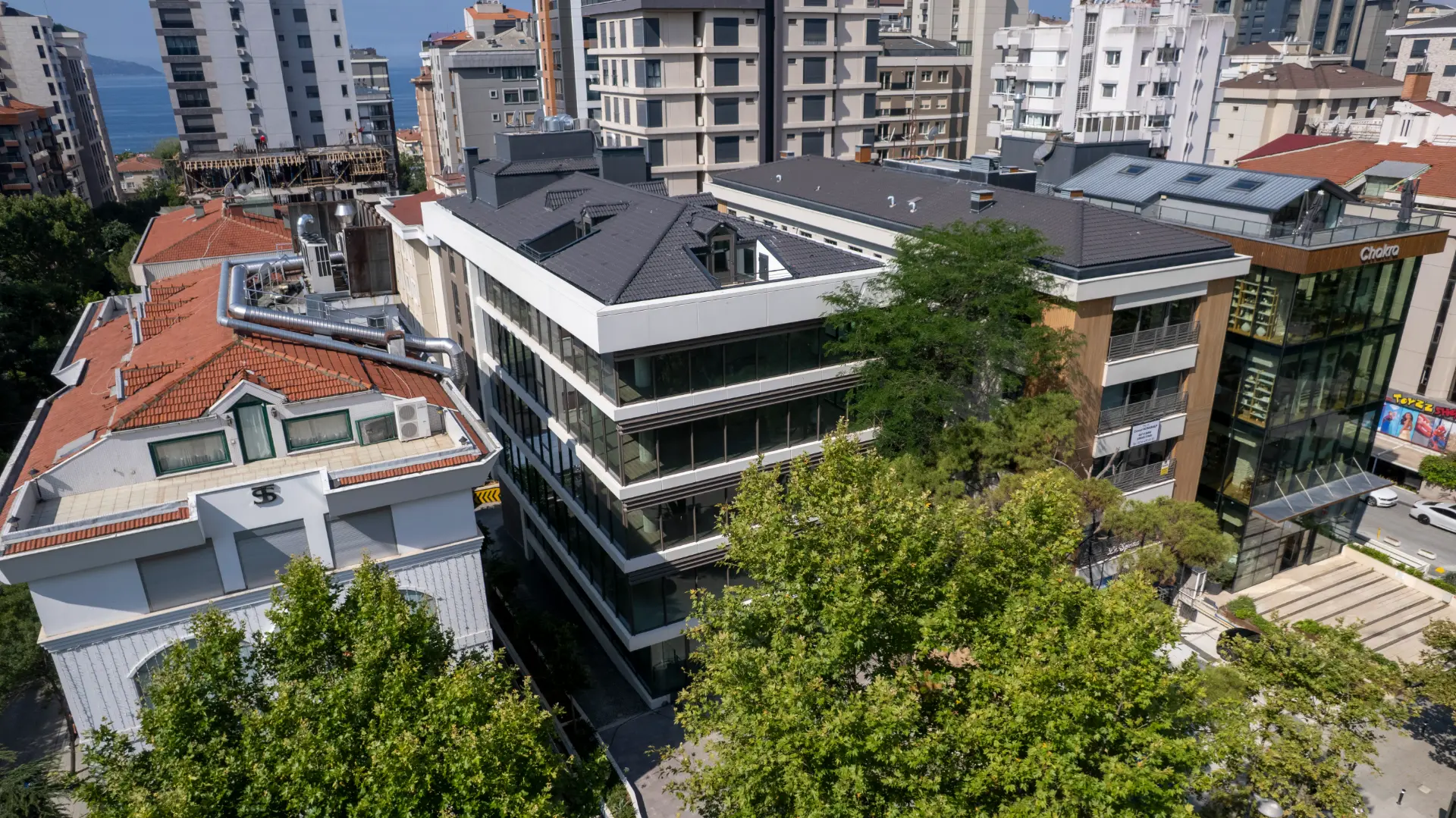 Azizoğlu Business Center – Yugo Construction